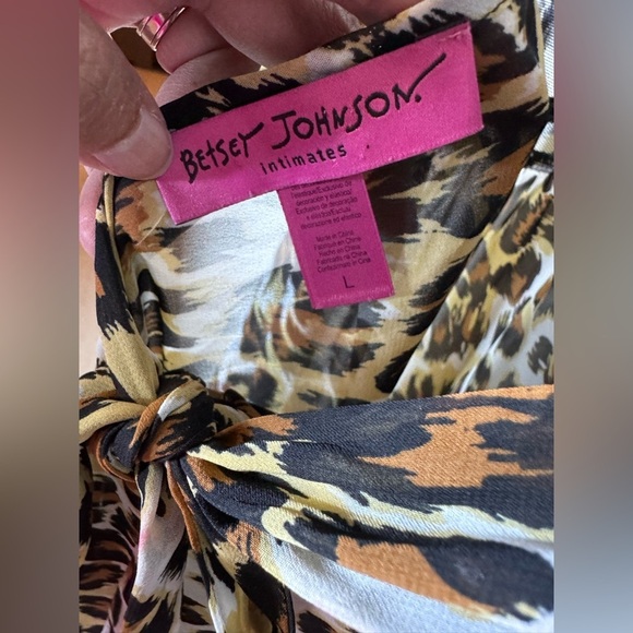 Betsey Johnson Intimates Leopard Print
Babydoll Chemise Lingerie Size Large - Picture 7 of 7